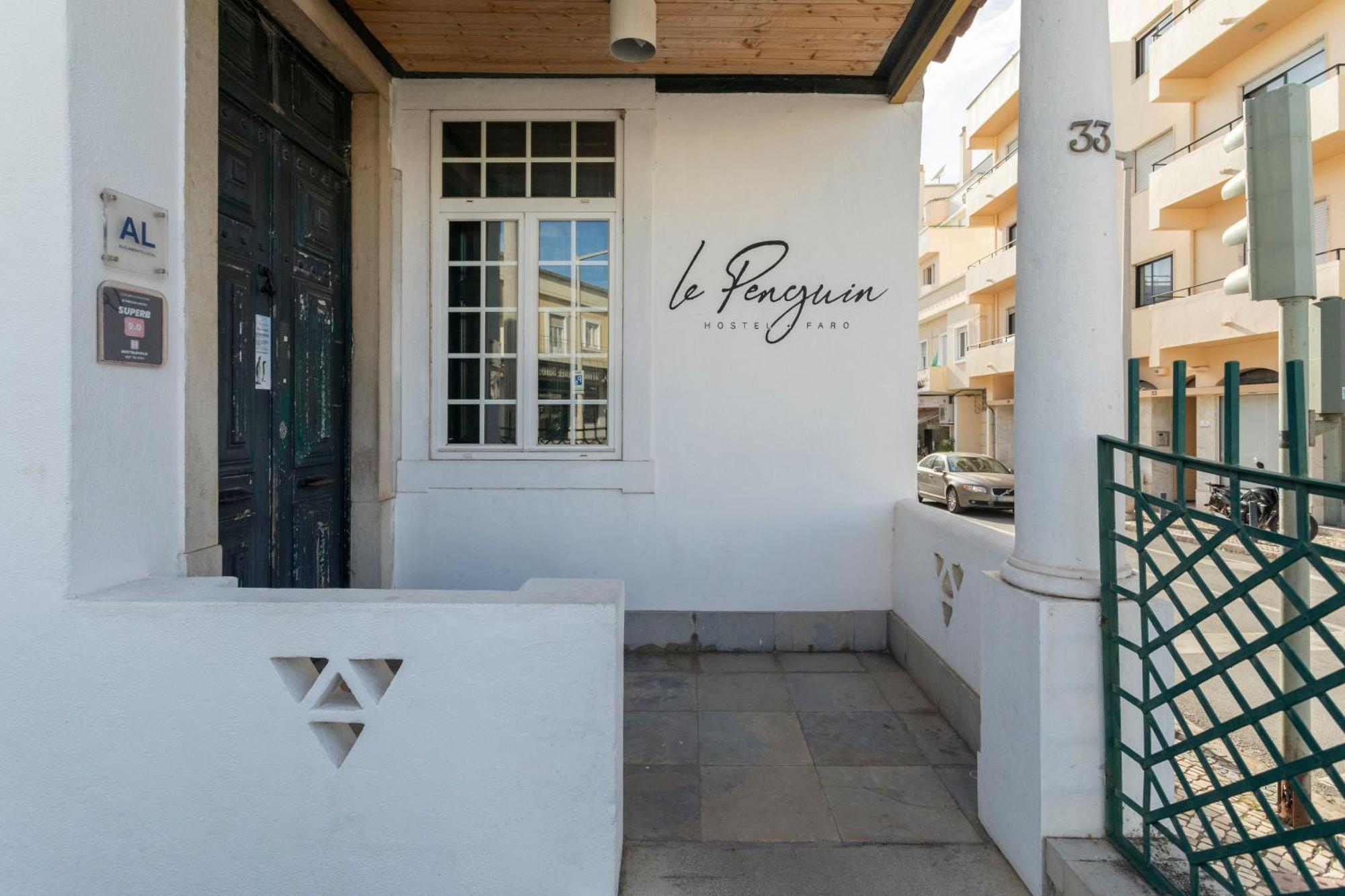 Le Penguin Hostel Фаро Екстериор снимка