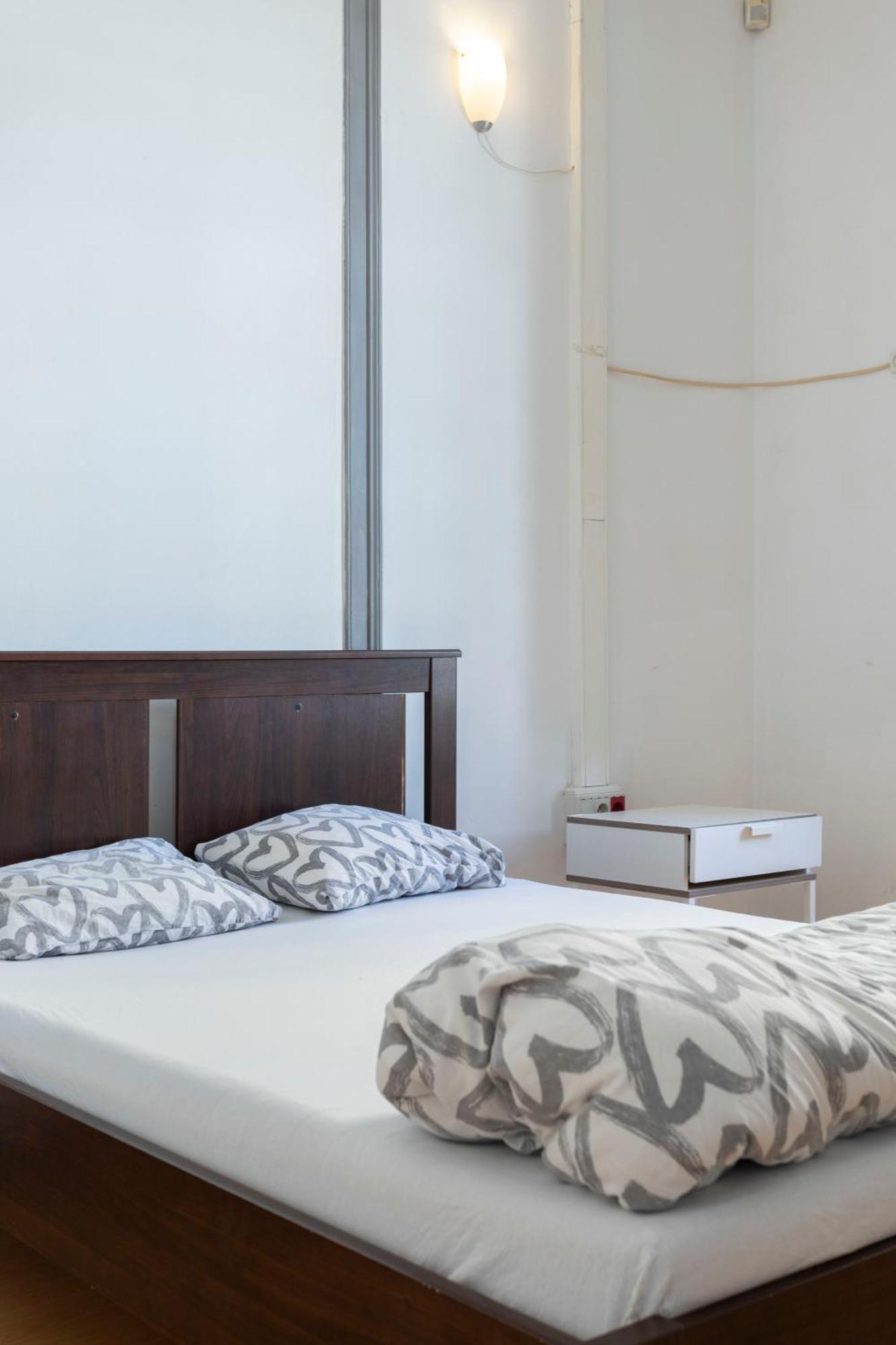 Le Penguin Hostel Фаро Екстериор снимка
